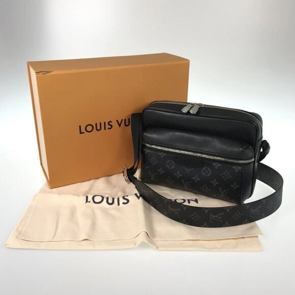 LOUIS VUITTON Taigarama Outdoor Messenger PM M30233 Shoulder bag - Picture 15 of 16